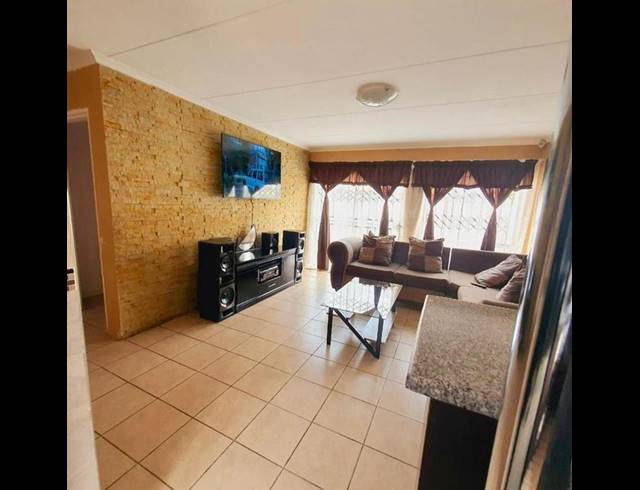 3 BEDROOM HOUSE FOR SALE IN AMANDASIG